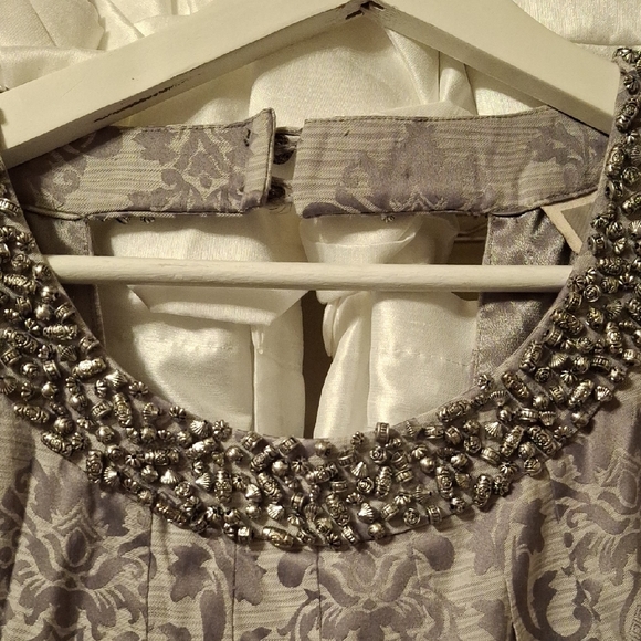 Eci Elegant Gray Sleeveless Dress with Beaded Neckline 4 ๐๐๐๐ - Picture 3 of 15
